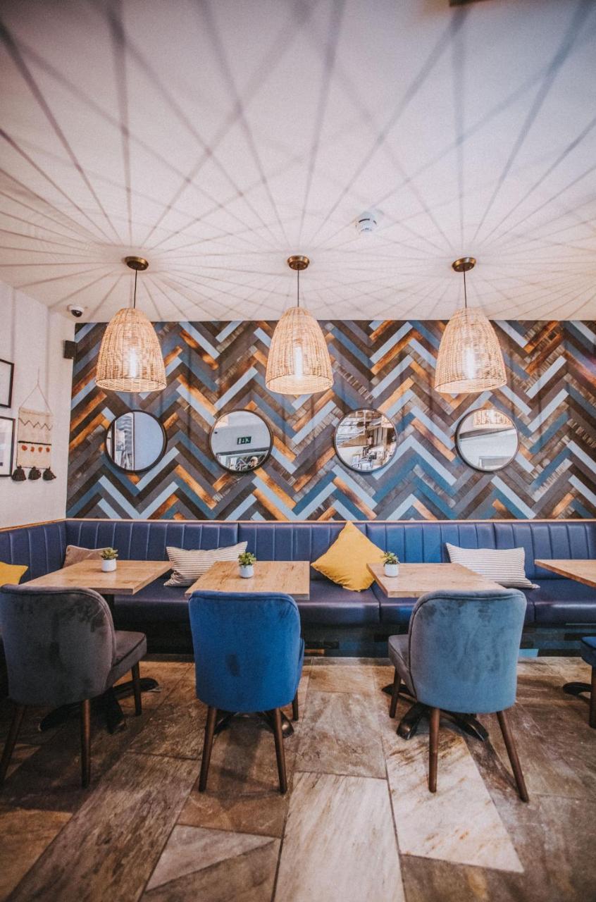 Dukes Inn Сидмаут Экстерьер фото
